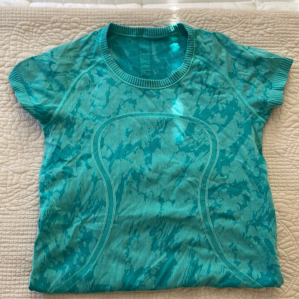 Lululemon swiftly tech shirt